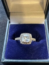 9ct Gold white gold  ladies ring fully hallmarked ￼princess /engagement size N