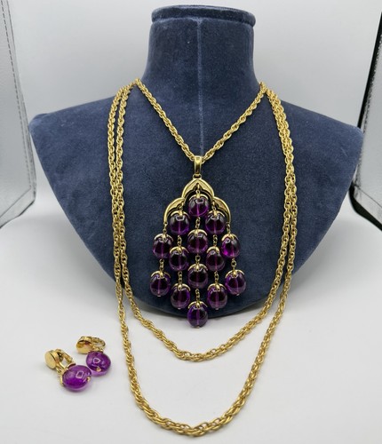 Vintage crown trifari - vintage,