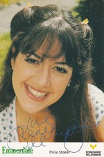 EMMERDALE.   SIGNED CAST CARD.     TRICIA STOKES.    SHEREE MURPHY.       2000's