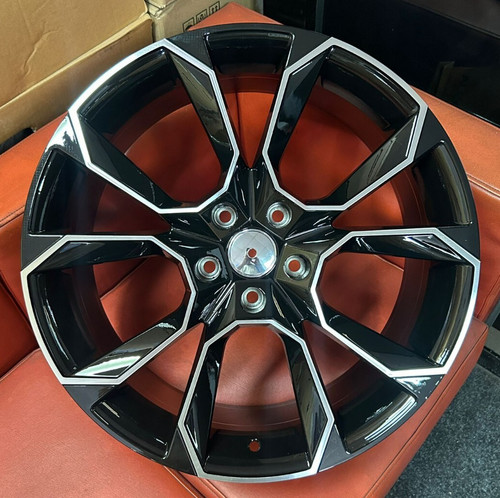Skoda vrs style alloy - 19",