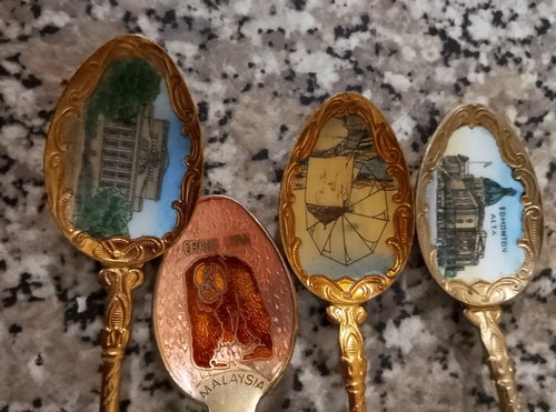 Vintage souvenir - 4x,