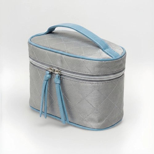 Avon quilted vanity case - quilted,