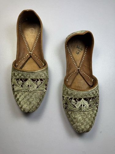 Handmade gold zari embroidered - gold,