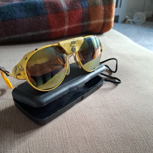 Julbo sunglasses yellow - julbo,