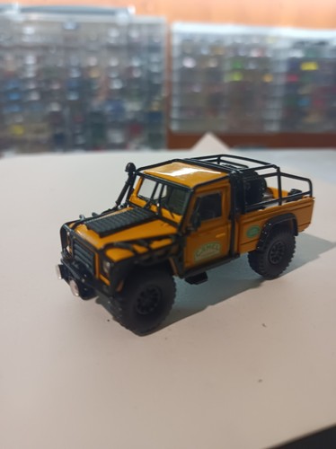 Master land rover 110 - 1:64,