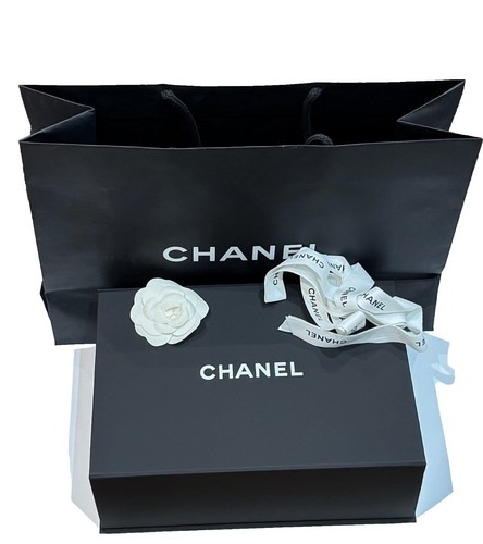 Authentic chanel magnetic - authentic, gift