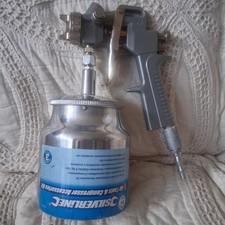 Silverline pressure feed spray gun