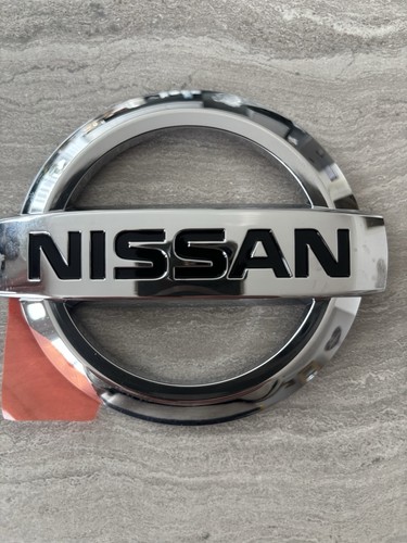 Nissan emblem rear genuine - emblem,