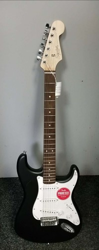 Squire stratocaster fender - by,