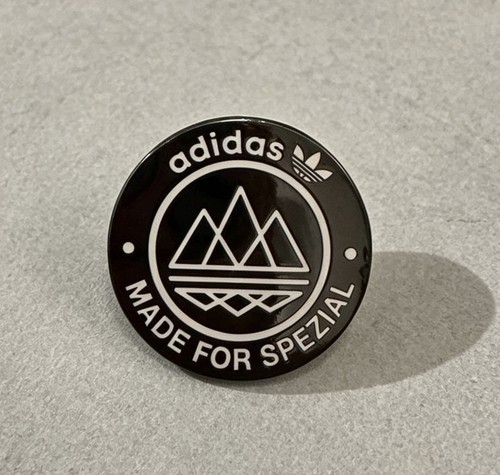 Spezial pin badges - pin,