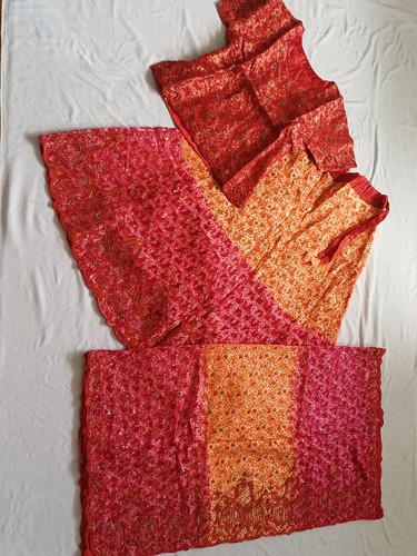 Orange and red - red, size
