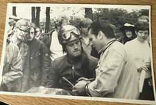 GIACOMO  AGOSTINI   - MOTORCYCLE RACER -  B/W PHOTO