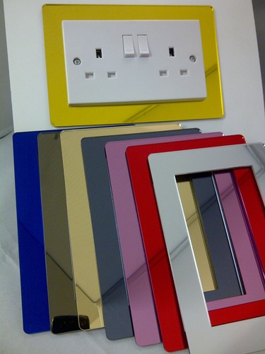 Double plug socket surround - socket,