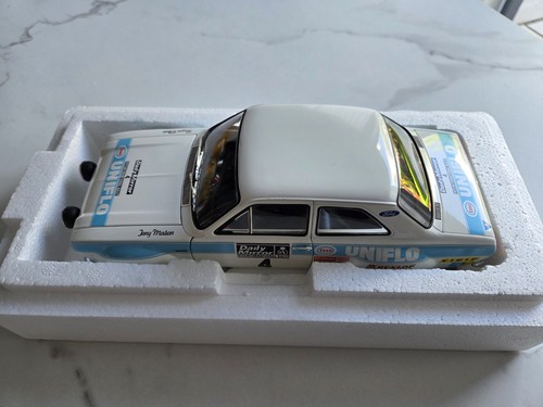 Minichamps ford escort - minichamps,