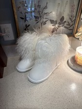 BEARPAW Boetis White Boots