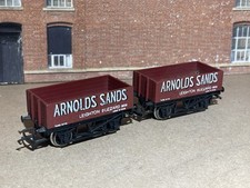 2 Hornby OO Gauge Model