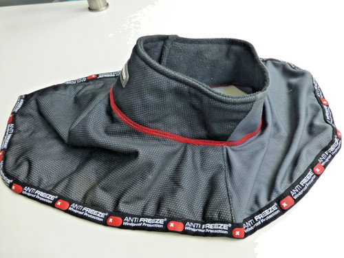 Waterproof and windproof - ,