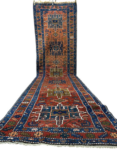 Oriental carpet hand - , knotted