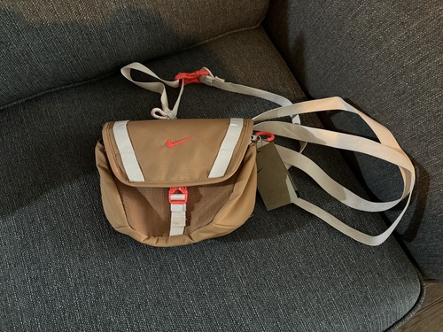 Nike brown bum - brown,
