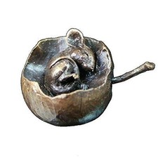 Butler & Peach Detailed Small Solid Bronze Mouse In Apple