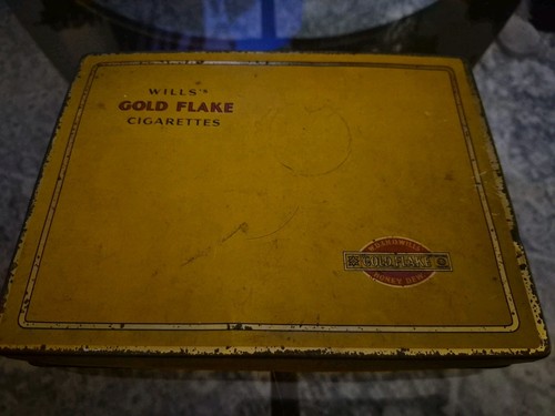 Vintage h o - h.o., gold