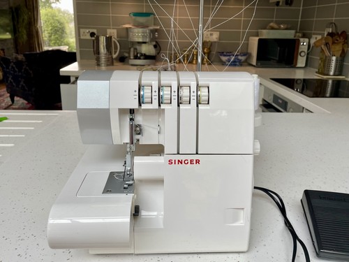 Singer 14sh754 overlocker - singer,