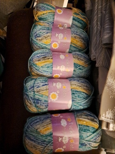 Cygnet tickly tots double knit - cygnet,