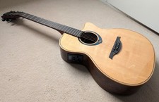 Lag HyVibe Smart Guitar -