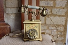 Vintage style modern phone