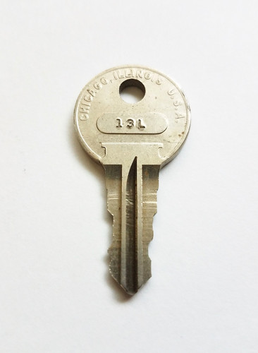 Vtg illinois key 13l vending - 13l,