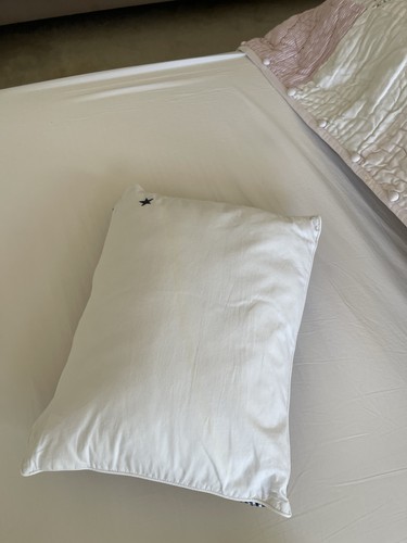 The white company pillow - company,