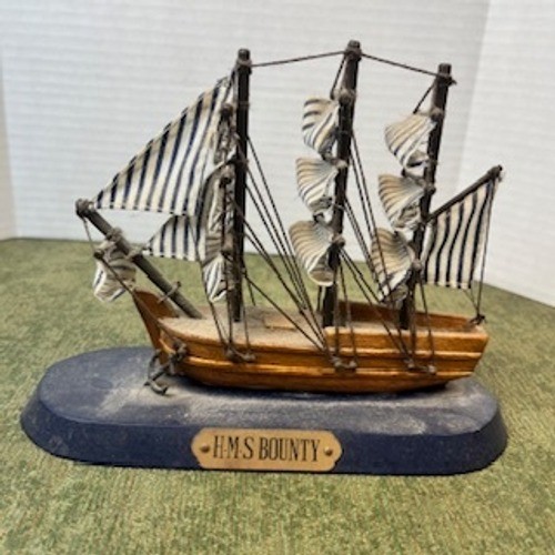 Vintage hms bounty wooden - vintage,