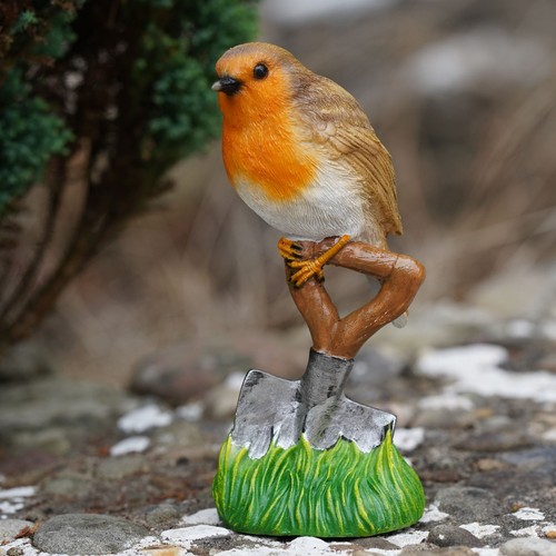 Resin robin spade statue - on,
