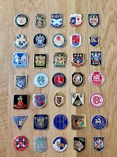 VINTAGE 1971-72 ESSO FOIL FOOTBALL CLUB BADGES ..PICK YOUR CLUB FROM LIST A-I