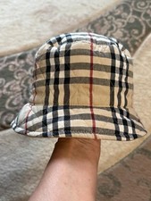 Burberry spring quilted bucket hat size S , 54cm