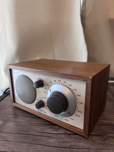 Tivoli audio henry kloss - henry, model