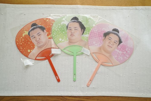 Sumo cheering uchiwa fan - uchiwa,