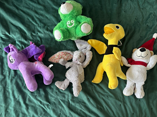Mixed plushie bundle