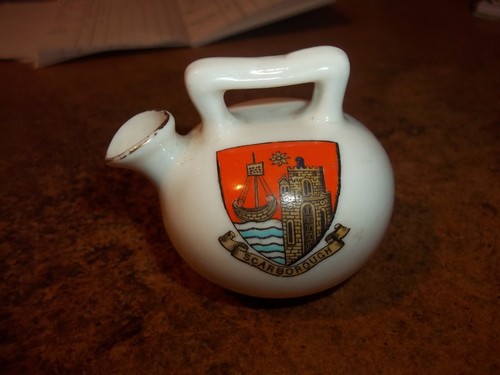 Crested ware china scarborough - crested,