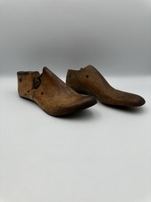 A Pair Of Vintage And Antique Cobbler Wooden Shoe Lasts - Shoe Display
