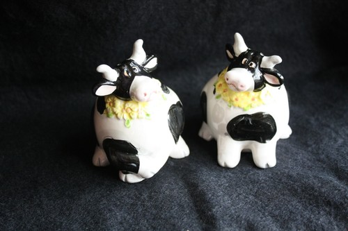 Novelty kitsch cows - novelty, &
