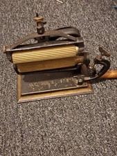 Antique Crown  Pleater Crimper