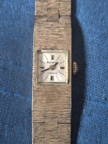 Accurist gold tone - gold,