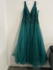 Capture Evening Wear Prom