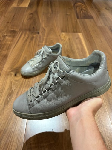 Grey balenciaga arenas low - arenas,