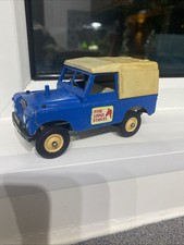 Britains Land Rover SWB Pine