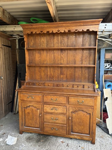 Solid oak welsh - solid, dresser