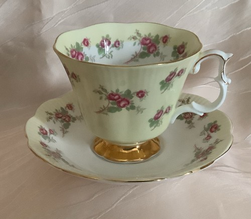 Vintage royal albert bone - royal,