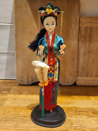 Vintage doll plastic figurine - plastic,