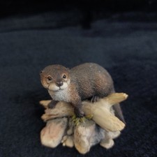 Border Fine Arts Otter First
